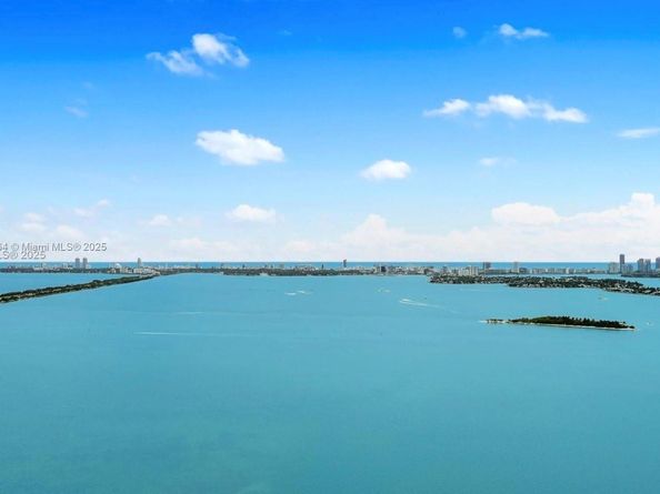 460 NE 28th St 2307, Miami FL 33137