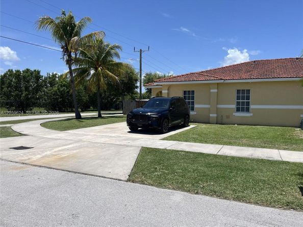 12265 SW 215th Ter 1, Miami FL 33177