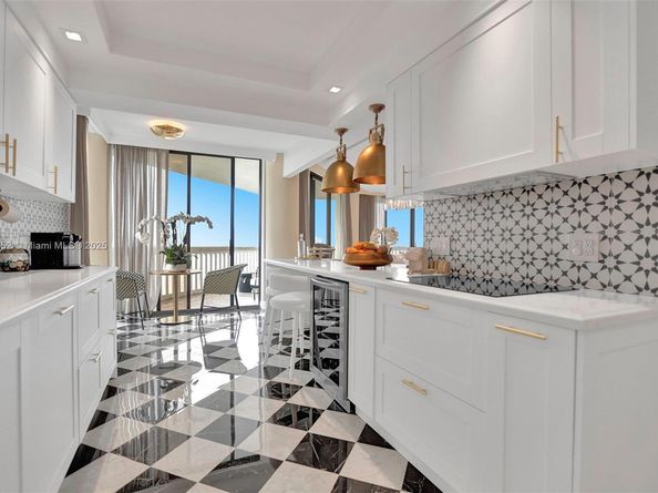 2000 Island Blvd 2207, Aventura FL 33160