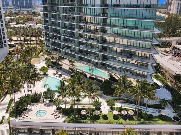18975 Collins Ave 5205, Sunny Isles Beach FL 33160