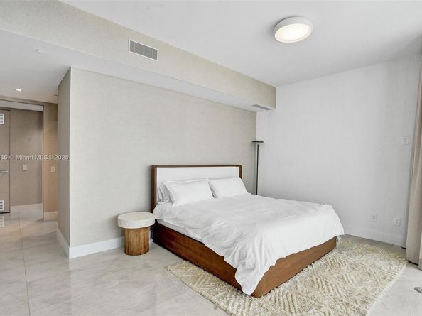 18975 Collins Ave 5205, Sunny Isles Beach FL 33160