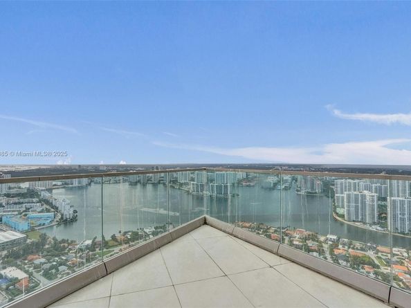 18975 Collins Ave 5205, Sunny Isles Beach FL 33160