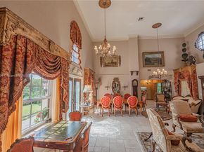 1111 Washington St, Hollywood FL 33019