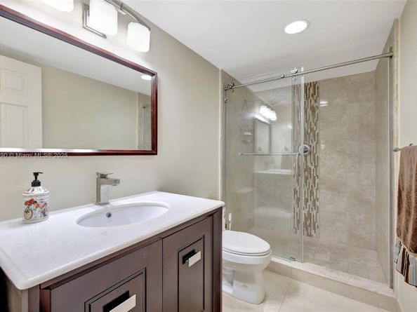 4100 Galt Ocean Dr 307, Fort Lauderdale FL 33308