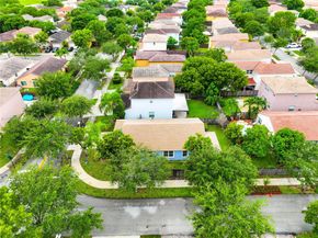 2075 SE 15th St, Homestead FL 33035