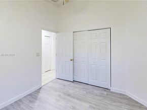 2075 SE 15th St, Homestead FL 33035