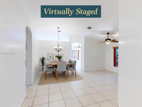 2075 SE 15th St, Homestead FL 33035