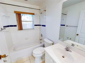 2075 SE 15th St, Homestead FL 33035
