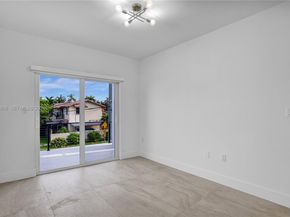 3433 SW 16th Ter, Miami FL 33145