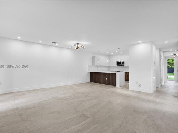 3433 SW 16th Ter, Miami FL 33145