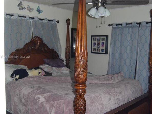 950 SW 13th Ct, Miami FL 33135