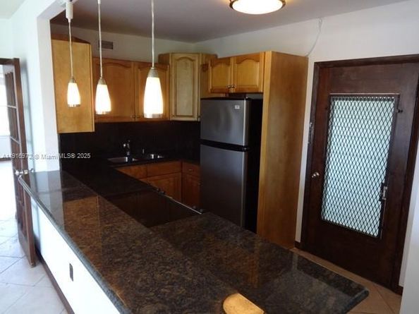 1165 98th St 403, Bay Harbor Islands FL 33154