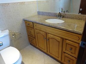 1165 98th St 403, Bay Harbor Islands FL 33154