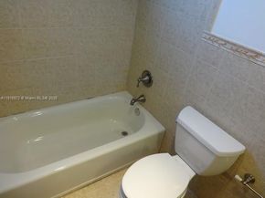 1165 98th St 403, Bay Harbor Islands FL 33154