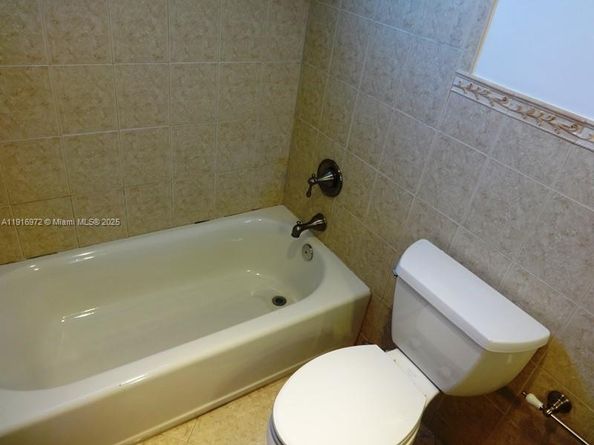 1165 98th St 403, Bay Harbor Islands FL 33154