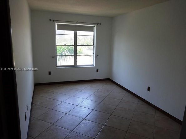 1165 98th St 403, Bay Harbor Islands FL 33154