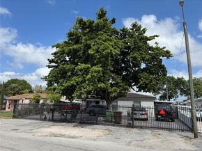 825 E 9th Ln, Hialeah FL 33010