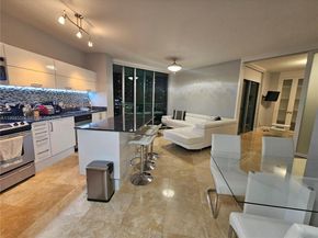 350 S Miami Ave 2714, Miami FL 33130