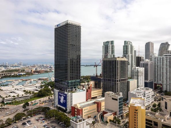 159 NE 6th St 2607, Miami FL 33132