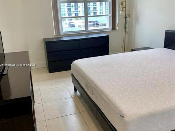 1965 S Ocean Dr 5B, Hallandale Beach FL 33009