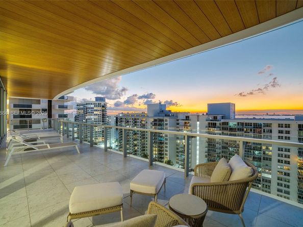 5775 Collins Ave 1501, Miami Beach FL 33140