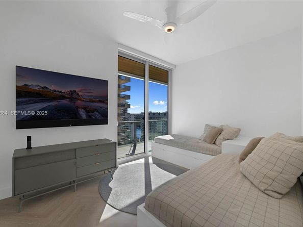 5775 Collins Ave 1501, Miami Beach FL 33140