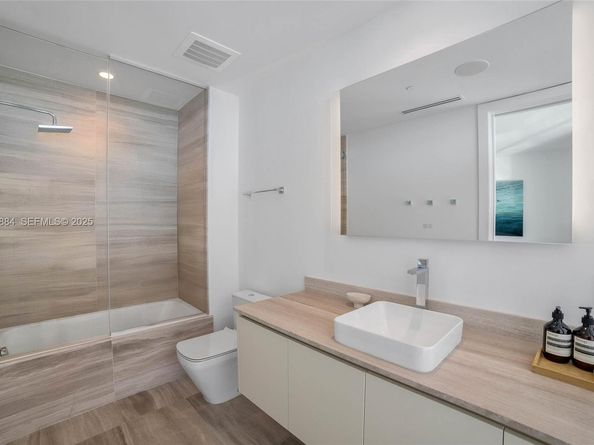 5775 Collins Ave 1501, Miami Beach FL 33140