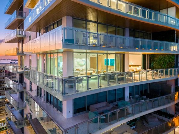 5775 Collins Ave 1501, Miami Beach FL 33140