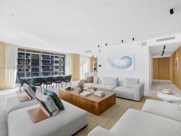 5775 Collins Ave 1501, Miami Beach FL 33140