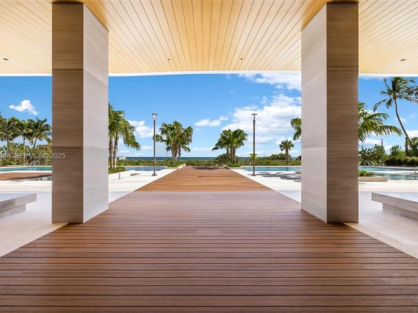 5775 Collins Ave 1501, Miami Beach FL 33140