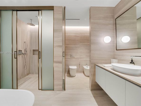 5775 Collins Ave 1501, Miami Beach FL 33140