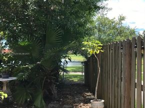 10135 SW 156th Ave, Miami FL 33196