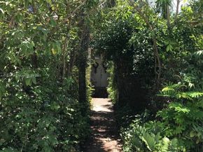 10135 SW 156th Ave, Miami FL 33196