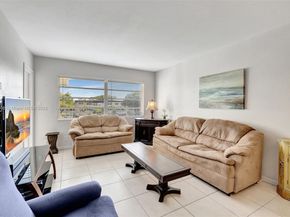 5002 NW 35th St 306, Lauderdale Lakes FL 33319