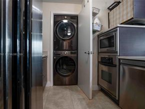 1900 N Bayshore Dr 3616, Miami FL 33132