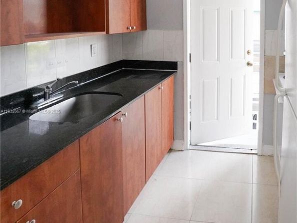 8321 Crespi Blvd, Miami Beach FL 33141