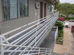 8321 Crespi Blvd, Miami Beach FL 33141