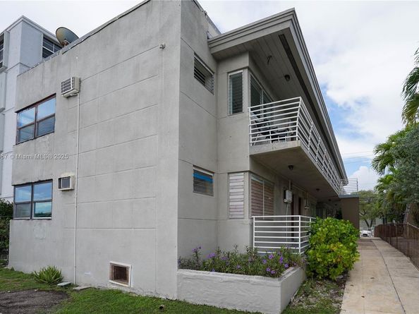 8321 Crespi Blvd, Miami Beach FL 33141