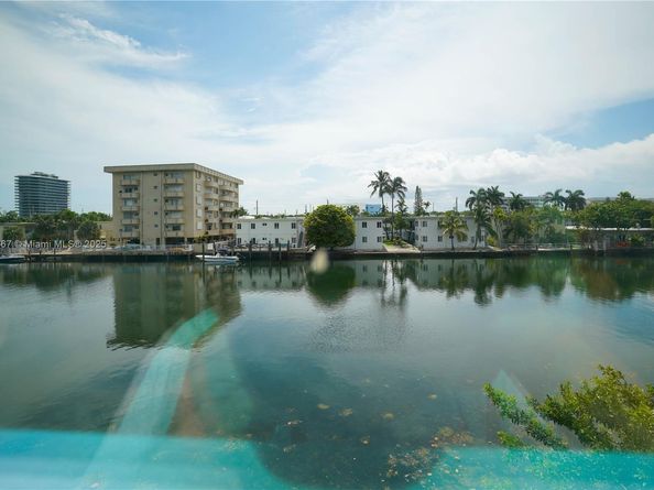 8321 Crespi Blvd, Miami Beach FL 33141