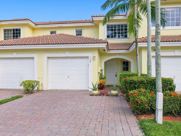 1138 Imperial Lake Road FL 33413