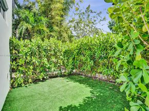 716 SE 12th St 13, Fort Lauderdale FL 33316