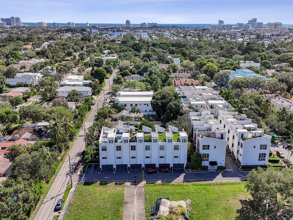 716 SE 12th St 13, Fort Lauderdale FL 33316