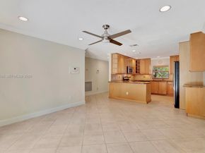 11 Forest Hills Ln, Boca Raton FL 33431