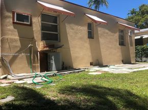 1810 NW 16th Ter, Miami FL 33125