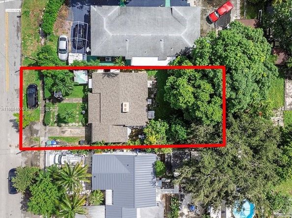 1810 NW 16th Ter, Miami FL 33125