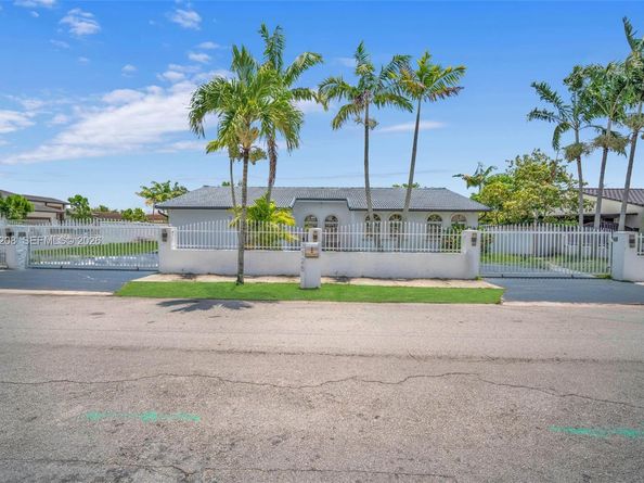 3125 SW 108th Ave, Miami FL 33165