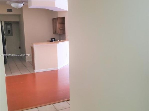 9833 Baywinds Dr 7203, West Palm Beach FL 33411