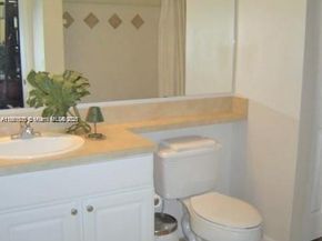 9833 Baywinds Dr 7203, West Palm Beach FL 33411