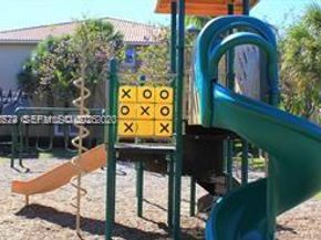 11630 SW 2nd St 17105, Pembroke Pines FL 33025