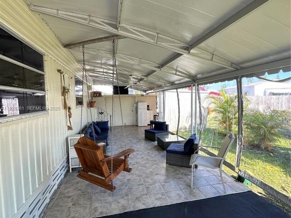 573 NE 47CT, Deerfield Beach FL 33064